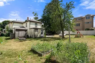 35 Middle St, Newton, MA 02458 - Photo 23