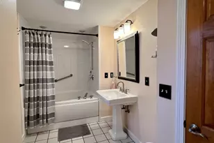 11 Amherst St, Worcester, MA 01602 - Photo 21