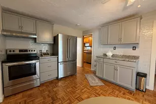 11 Amherst St, Worcester, MA 01602 - Photo 9