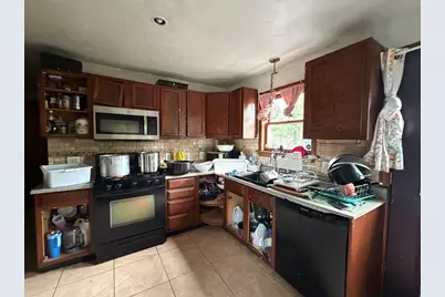 47 Granite St, Brockton, MA 02302 - Photo 5