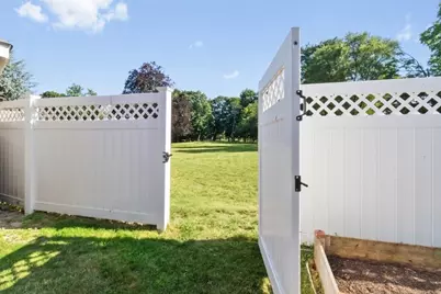 11 Bogandale, Boston, MA 02132 - Photo 23