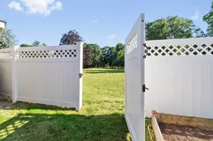 11 Bogandale, Boston, MA 02132 - Photo 23