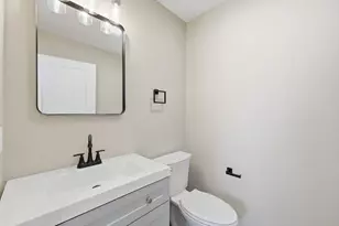 43 Leyfred Terrace, Springfield, MA 01109 - Photo 9
