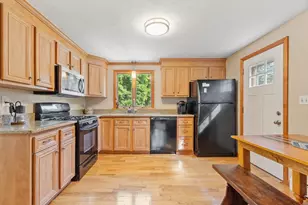 11 Hemlock Ave, Methuen, MA 01844 - Photo 13