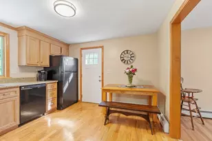 11 Hemlock Ave, Methuen, MA 01844 - Photo 17