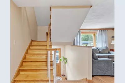 11 Hemlock Ave, Methuen, MA 01844 - Photo 3