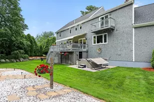 32 Country Club Cir, Pembroke, MA 02359 - Photo 35