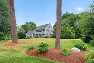 32 Country Club Cir, Pembroke, MA 02359 - Photo 3