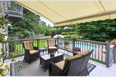 32 Country Club Cir, Pembroke, MA 02359 - Photo 27