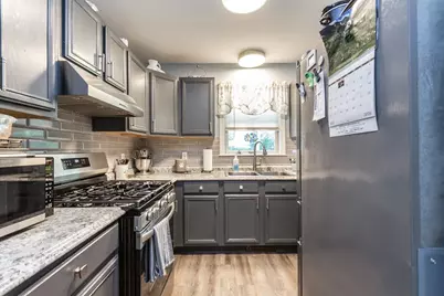 22 Reservoir Ave, Swansea, MA 02777 - Photo 3