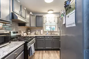 22 Reservoir Ave, Swansea, MA 02777 - Photo 3