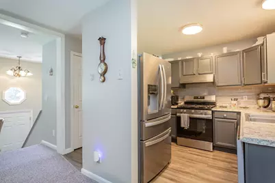 22 Reservoir Ave, Swansea, MA 02777 - Photo 5