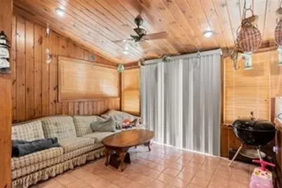 324 S Elm St, West Bridgewater, MA 02379 - Photo 9