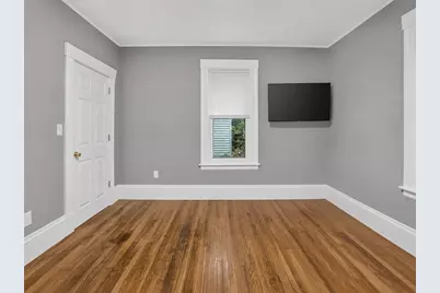 8 Jay St, Fitchburg, MA 01420 - Photo 9