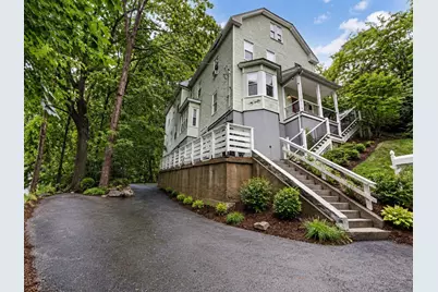 8 Jay St, Fitchburg, MA 01420 - Photo 1