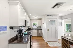 191-193 Cornell St, Boston, MA 02131 - Photo 9