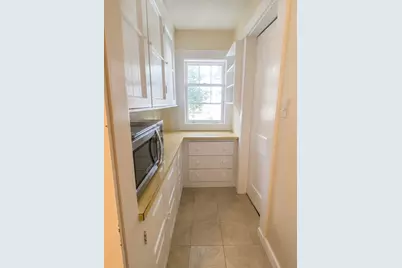 59 Rowe St #2, Newton, MA 02466 - Photo 11
