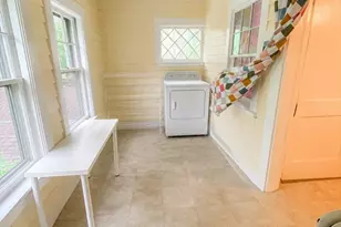 59 Rowe St, Newton, MA 02466 - Photo 13