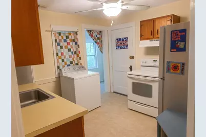 59 Rowe St #2, Newton, MA 02466 - Photo 9