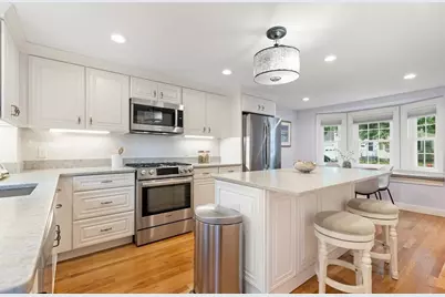 69 Meriam St, Wakefield, MA 01880 - Photo 13