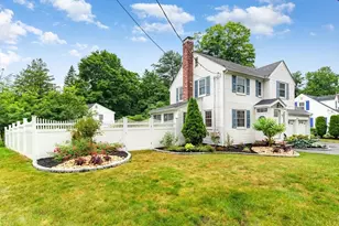 69 Meriam St, Wakefield, MA 01880 - Photo 3