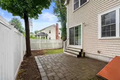 87-89 Ossipee #87, Newton, MA 02464 - Photo 19