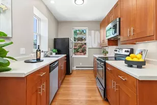 88 Florida St, Boston, MA 02124 - Photo 9