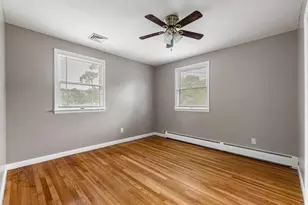 488 Pleasant St, Leicester, MA 01524 - Photo 13