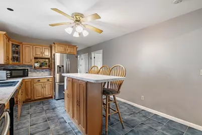 488 Pleasant St, Leicester, MA 01524 - Photo 7