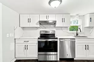 29 Twilight Path, Weymouth, MA 02189 - Photo 5