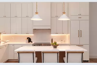 712 Watertown St #712, Newton, MA 02460 - Photo 5