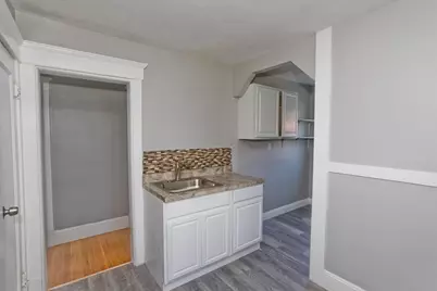 424 Carew, Springfield, MA 01104 - Photo 7