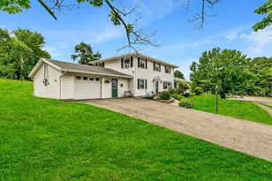 99 Burley St, Danvers, MA 01923 - Photo 5