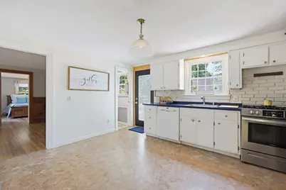 58 Johnson St, North Attleboro, MA 02760 - Photo 7
