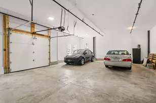 1088 Saratoga St, Boston, MA 02128 - Photo 3