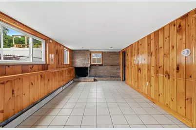 105 Oakwood Ave, Revere, MA 02151 - Photo 19