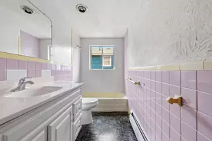 105 Oakwood Ave, Revere, MA 02151 - Photo 11