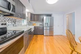 2 Compton Ct, Plymouth, MA 02360 - Photo 5
