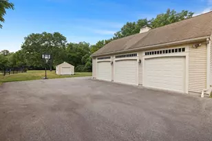 6 Warburton Ln, Westborough, MA 01581 - Photo 3