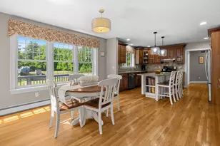 6 Warburton Ln, Westborough, MA 01581 - Photo 9