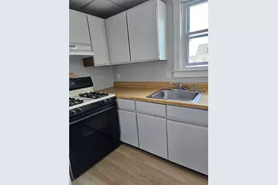 132 5th #4, Fall River, MA 02721 - Photo 3