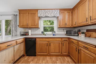 1 Middle Street, Woburn, MA 01801 - Photo 5