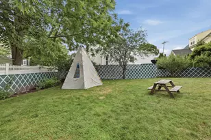 1 Middle St, Woburn, MA 01801 - Photo 23