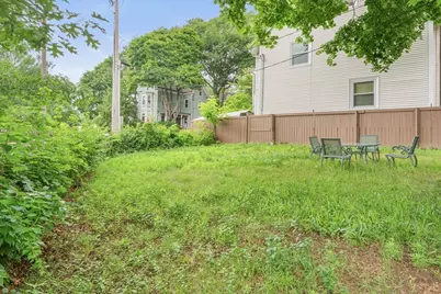 443 Medford St, Somerville, MA 02145 - Photo 29