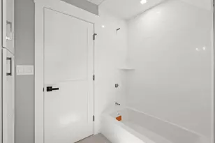 42 Lyons St, Quincy, MA 02169 - Photo 29
