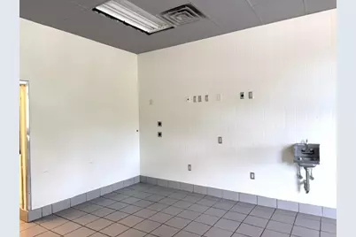 323 N Main St, Middleton, MA 01949 - Photo 19