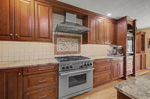 16 Hickory Hill, West Springfield, MA 01089 - Photo 7