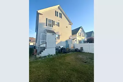 17 Social St, New Bedford, MA 02744 - Photo 11