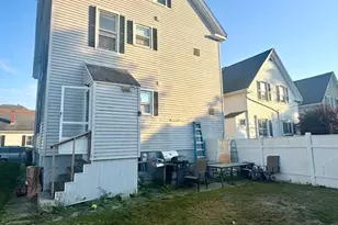 17 Social St, New Bedford, MA 02744 - Photo 11