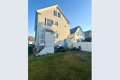 17 Social St, New Bedford, MA 02744 - Photo 11